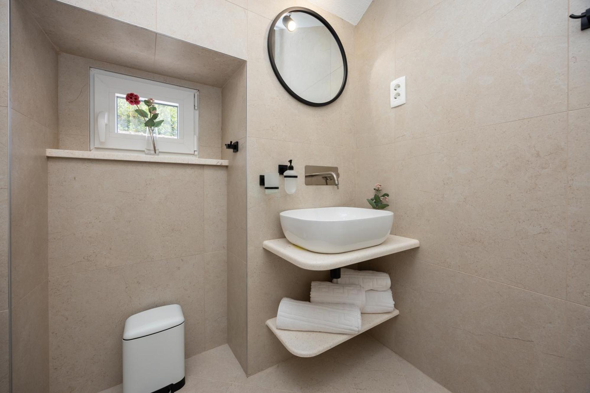 Apartament Kruna Est 2024 *