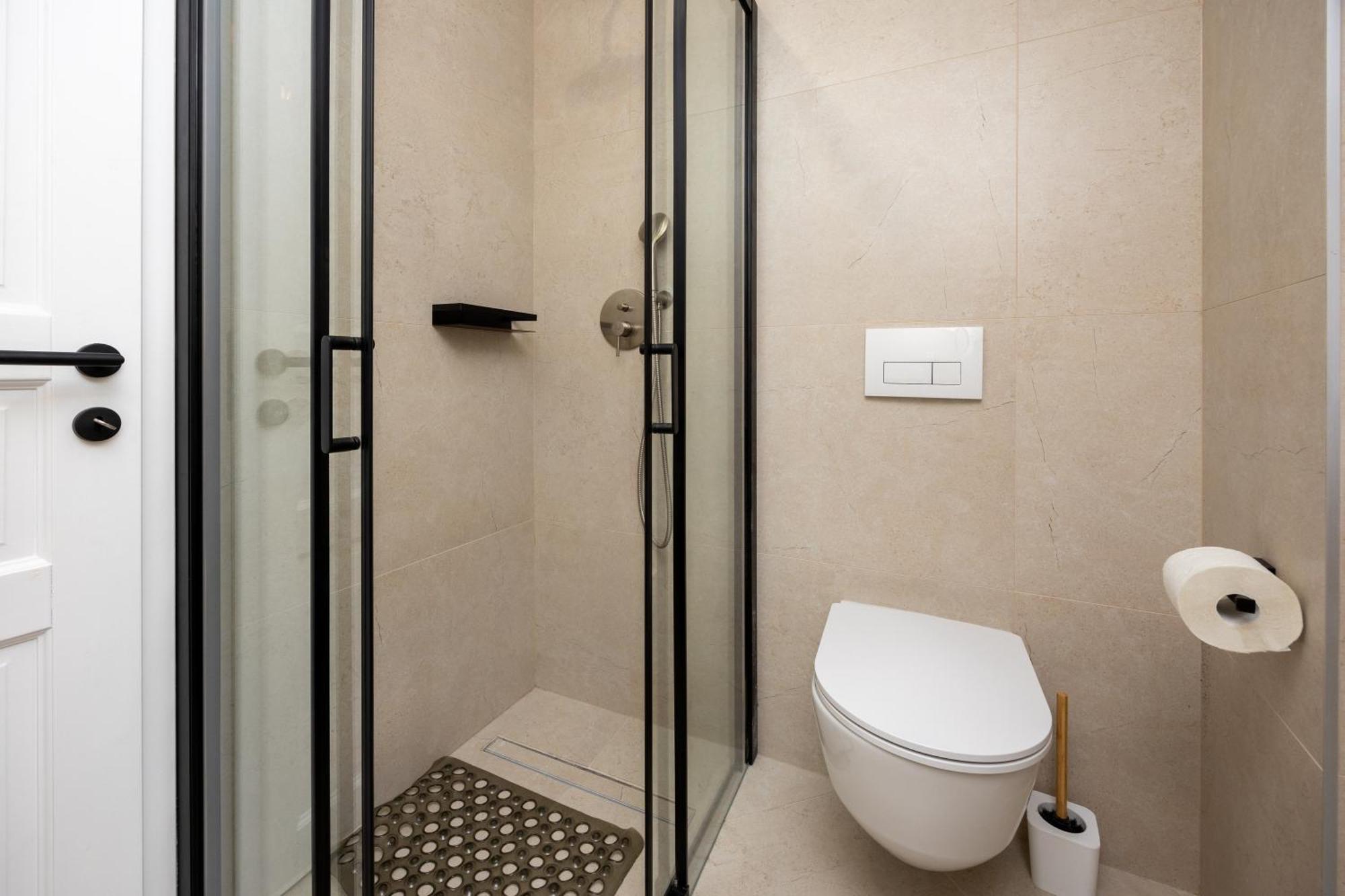 Kruna Est 2024 Apartament